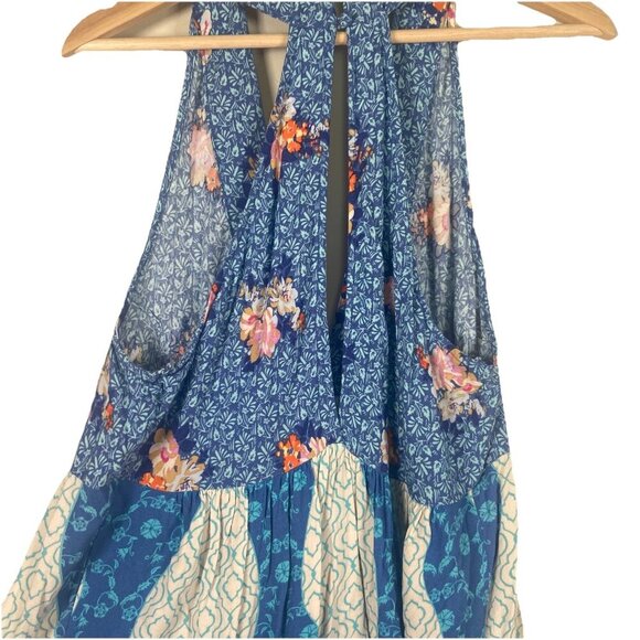 Free People Dream Darlin' Sleeveless Blue Floral Print Tank Top L Boho V-Neck - Picture 8 of 10